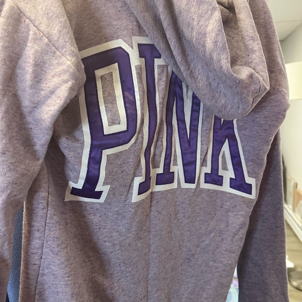 pink sweatshirt